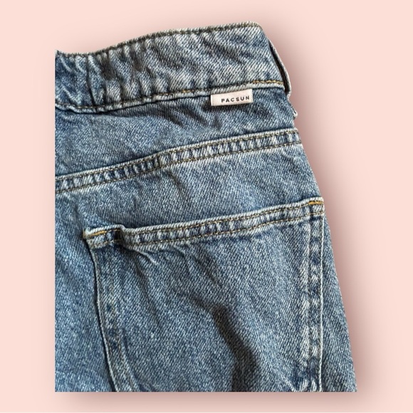 Pacsun medium wash mom jeans size 25 - Picture 3 of 6